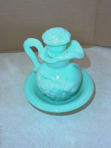 VINTAGE AVON VICTORIAN STYLE PITCHER, BOWL  & STOPPER BLUE GREEN MILK GLASS 1986