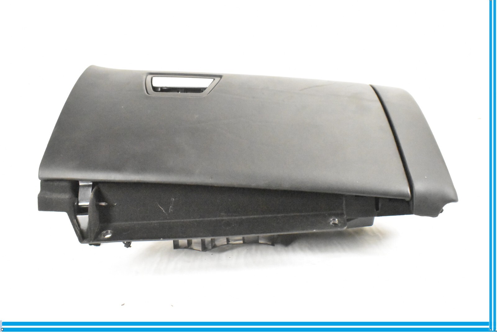 Maserati Ghibli 2014-2017 Glove box