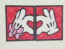 MS05 Set of 2 Love Heart With Gloves Mickey & Minnie Mouse Disney Lot 2 MAGNET