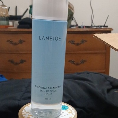 LANEIGE Essential Balancing Skin Refiner Light Toner Face 200 mL