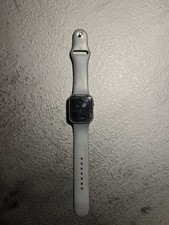 Apple Watch Series 6 40mm Grigio Siderale Alluminio Cassa con Nero Cinturino...