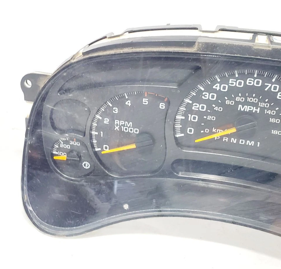 Chevrolet Silverado 3500 2005 velocímetro OEM 6,6 L 4x4 automático 15101855 Foto 3 de 4