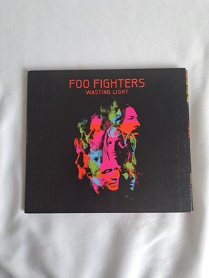 FOO FIGHTERS - WASTING LIGHT DIGIPAK CD ALBUM - 11 TRACKS
