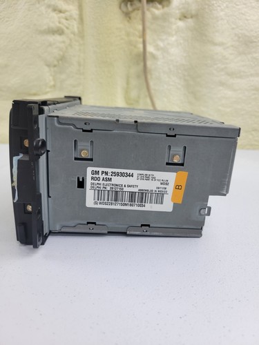 Unidad principal de audio de radio estéreo C6 Corvette AM-FM 2008-13, US8, sin probar - OEM - Imagen 6 de 14