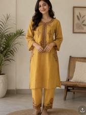 Pakistani 2 Piece Small Size Full Sleeves Shalwar kameez.