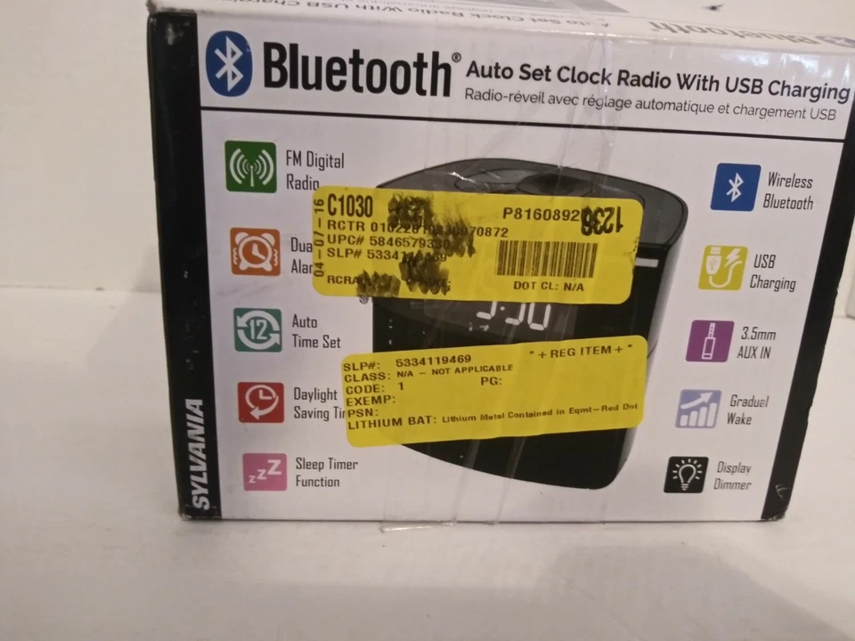 Sylvania SCR1986BT-AS Bluetooth Clock Radio Auto-Set Dual Alarm & USB Charging - Image 3 of 4