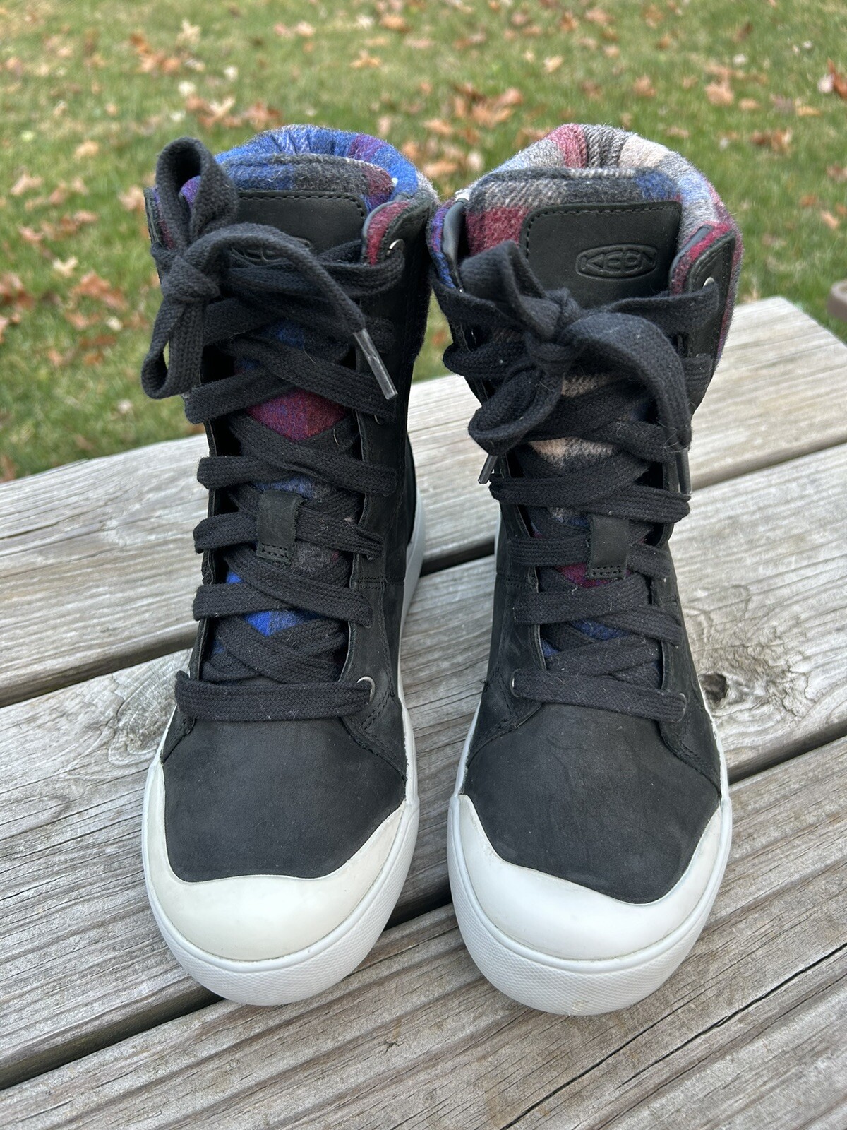 Stivali stringati Keen Elena Mid isolati impermeabili in pelle e quadri 5 5