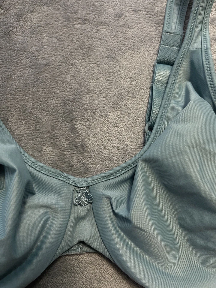 Sujetador con aros Bali verde sin almohadillas talla 34D Foto 2 de 4