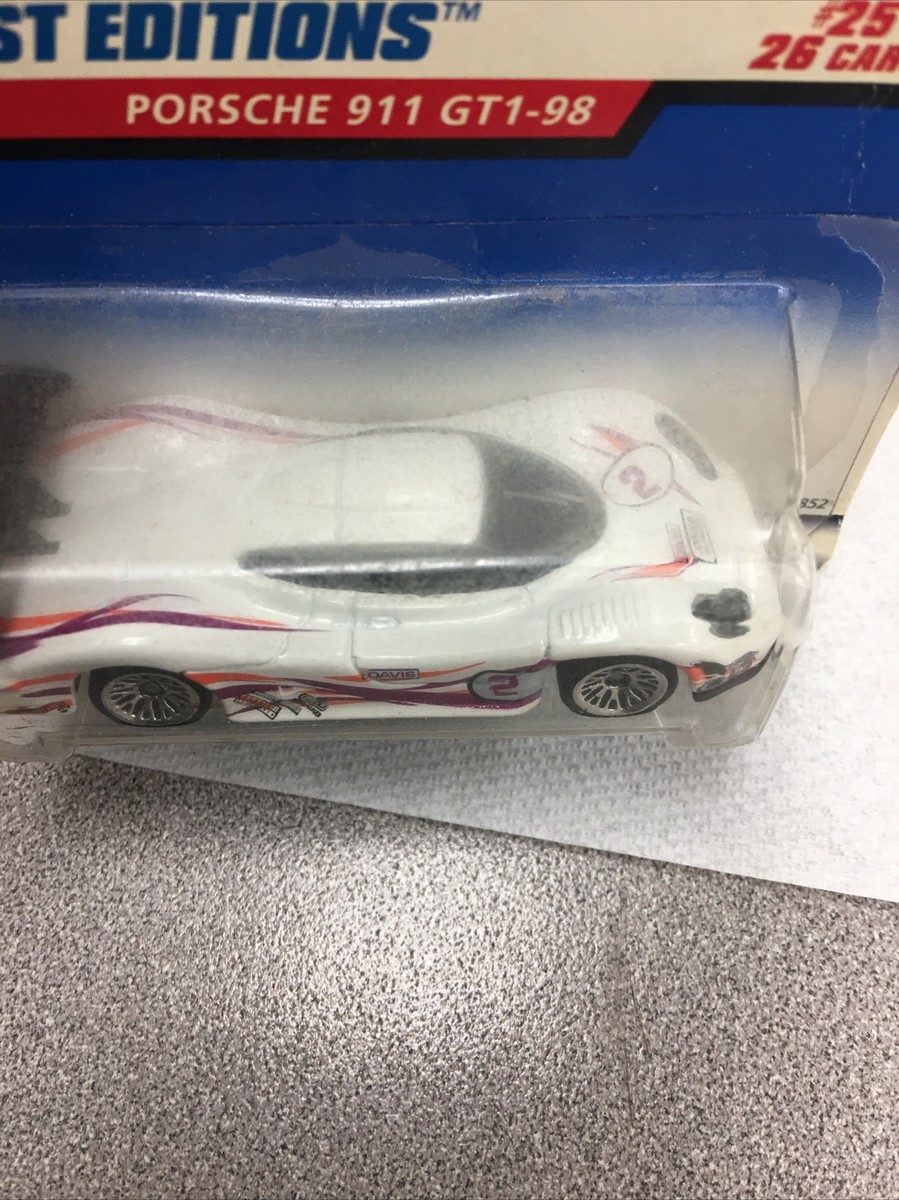 Hot Wheels PORSCHE 911 GT1-98 - 1999 First Editions #676 - White