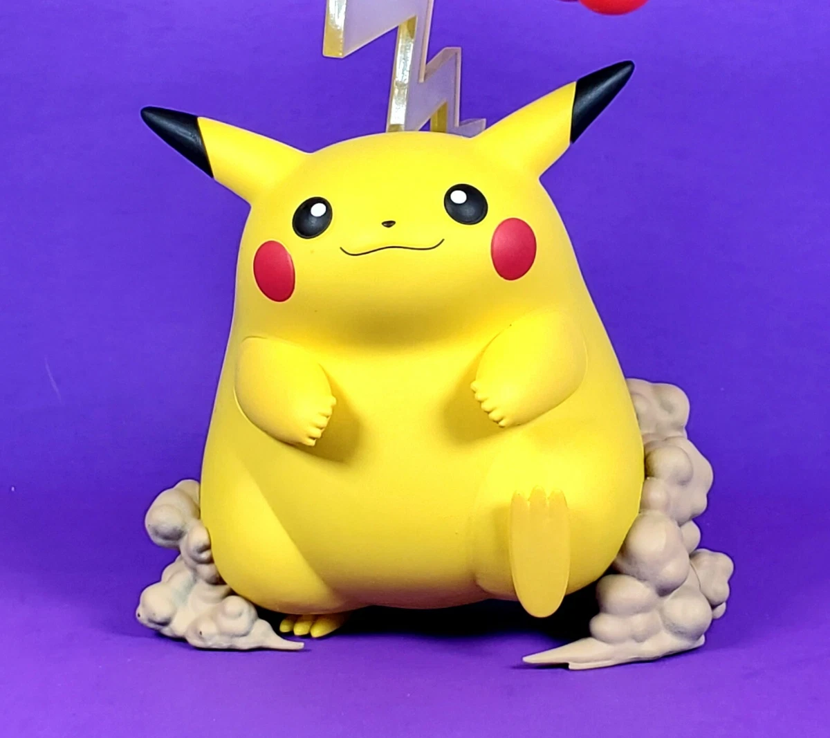 Pokemon Pikachu Gigantamax Form Takara Tomy Collectible Toy Figure figurine