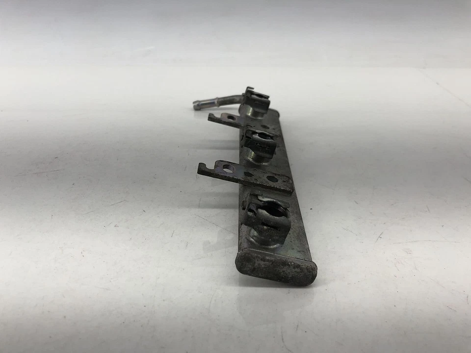 08-15 SMART FORTWO 1.0L L3 MOTOR GASOLINA COMBUSTIBLE GAS INYECTOR RIEL RAMPA OEM Foto 4 de 4