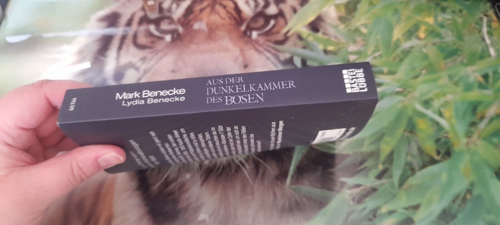Thumbnail - Aus Der Dunkelkammer Des Bösen Von Mark Benecke (2013, Taschenbuch)