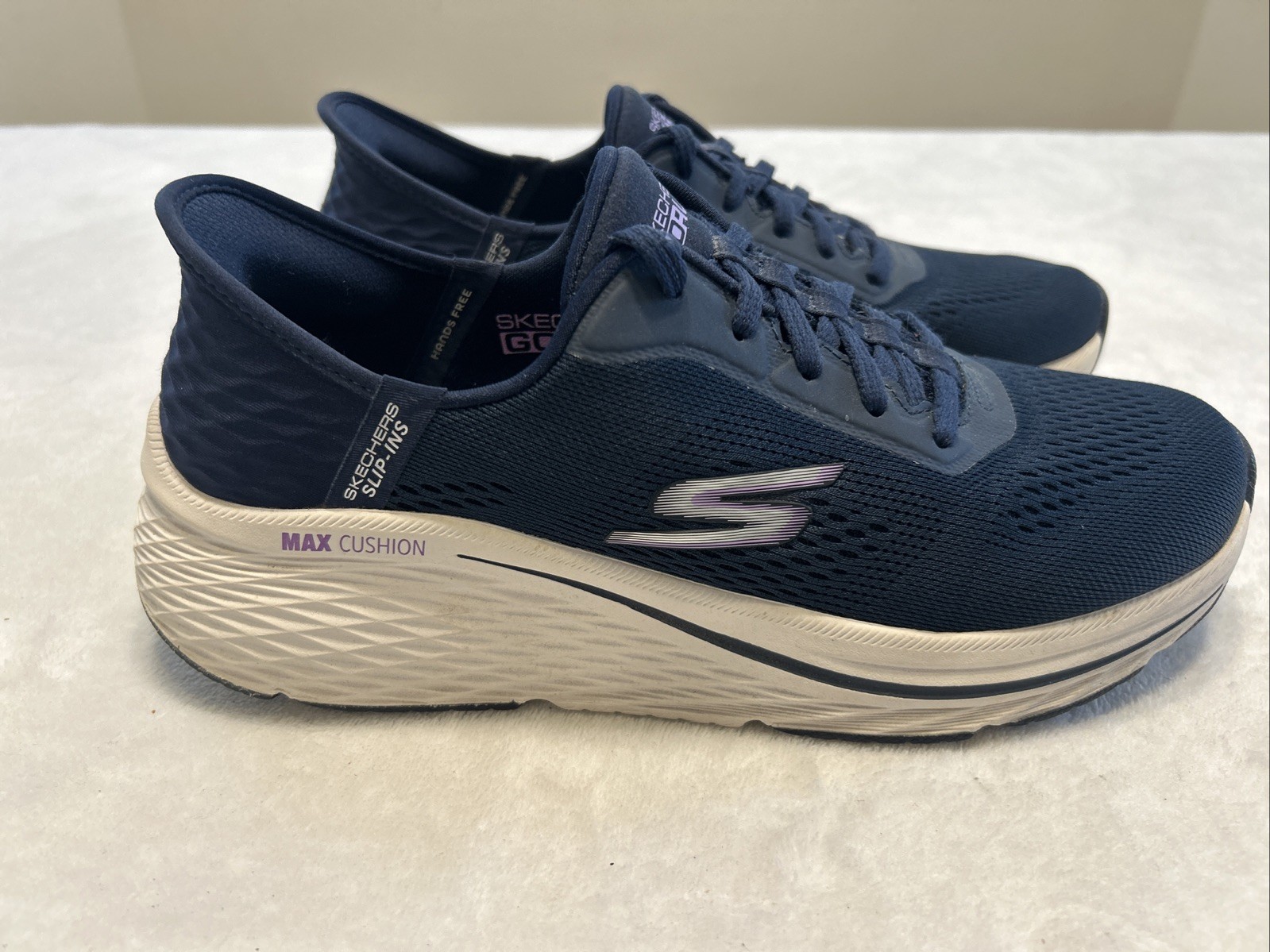 Skechers Women’s Size 9.5 Max Cushioning Elite 2.0 Blue Running Shoes Sneakers