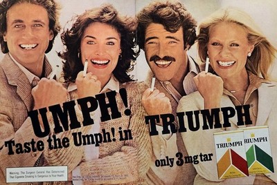 1981 Triumph Cigarettes Print Ad **see Descr** - Couples Taste the Umph! Fists