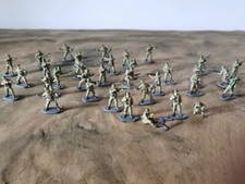 20pcs/set 1:72 WW II United States Painted Soldier Finished Military Model