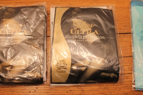 Silkies Ultra Control Top Pantyhose Large 42-46 Off Black Navy New - Picture 3 of 6