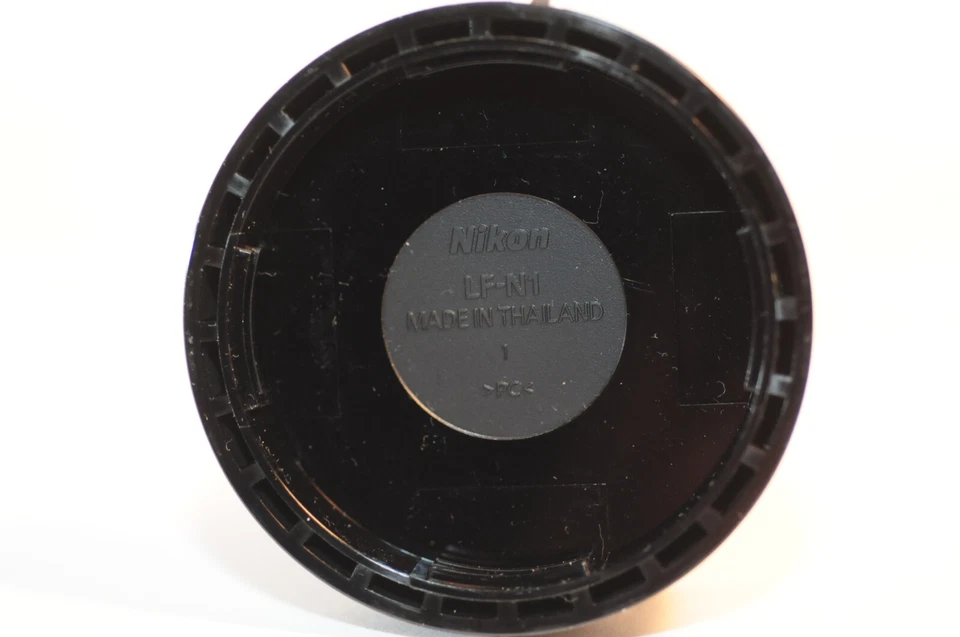 Tapa de lente trasera Nikon LF-N1 LF N1 PRODUCTO GENUINO para Nikon Z montura lente sin espejo Foto 3 de 4