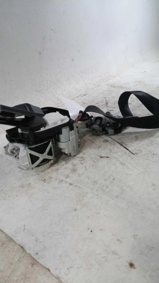 Used Front Right Seat Belt Front fits: 2019 Mercedes-benz Mercedes gle-class 166 Foto 2 de 4