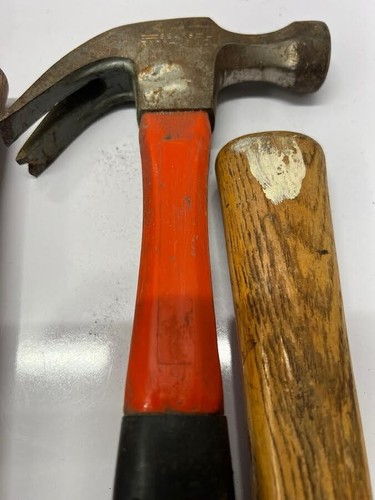 3 Craftsman hammers - Picture 5 of 8