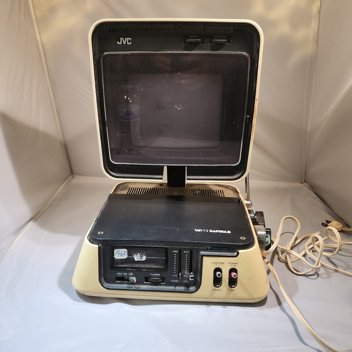 ◇JVC ◇JVC 3100R ビクター ビデオ カプセル ピラミッド型 テレビ