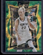 2025 Panini Select WNBA #36 Courtney Vandersloot Green Ice Prizm