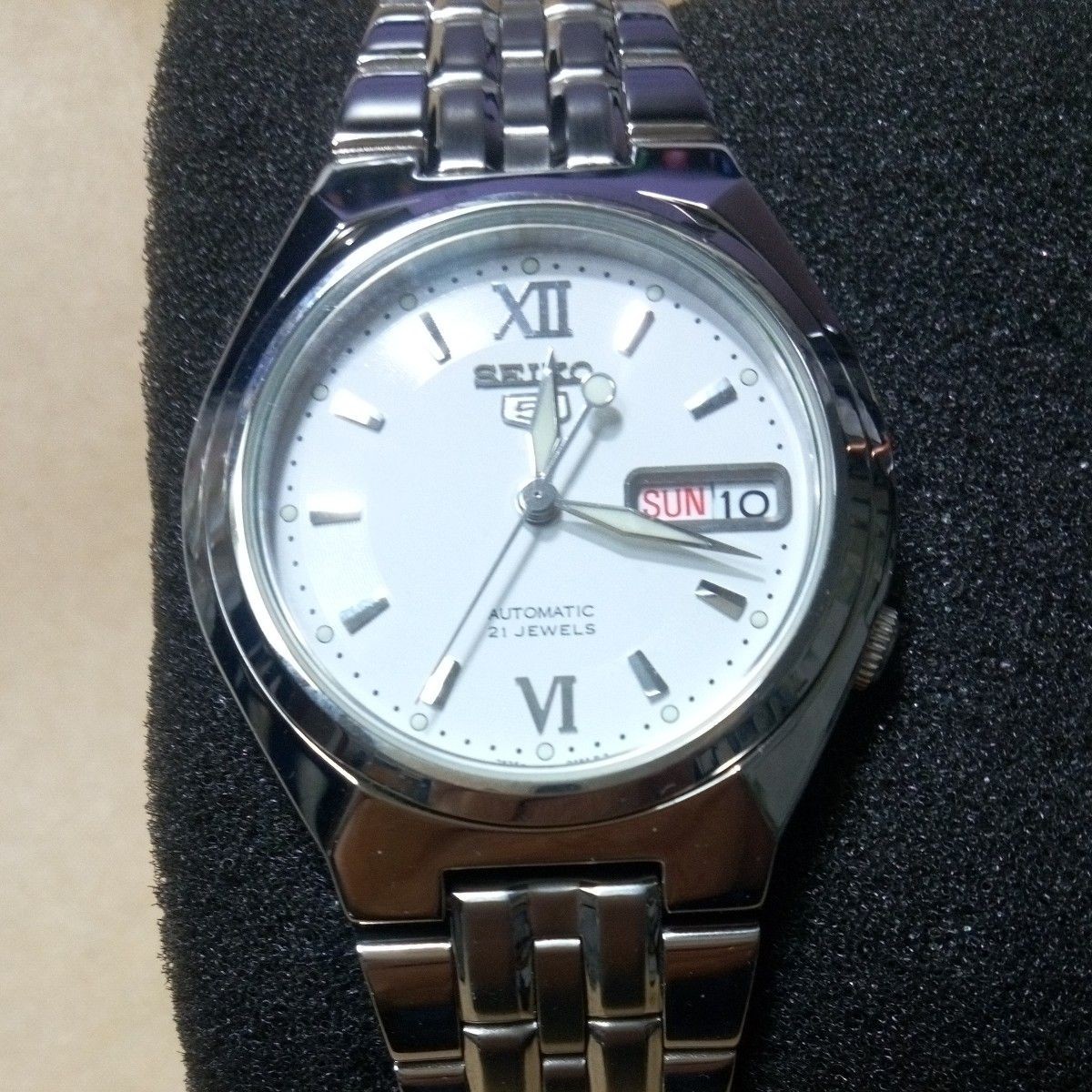 Jewels Dial Automatic 21 Watch 5 Silver Date White Unisex Day SNKE37J1 SEIKO - vintagewatches.pk