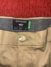 Dockers Signature Iron Free Khaki Slim Fit 34x30 Men  s