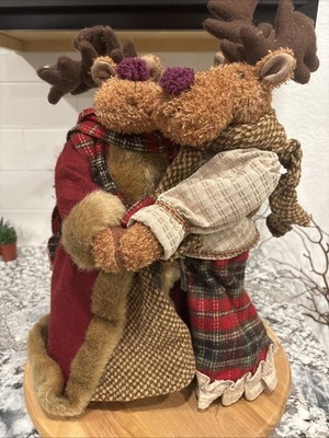 Mr And Mrs Moose Tree Topper  18  Tall