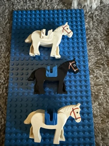 Lego Vintage Castle Knights Lot Of 6 Horses