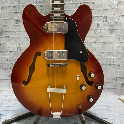 Double F-hole 335 Electric Guitar Semi Hollow Body Maple Body P90 pickup
