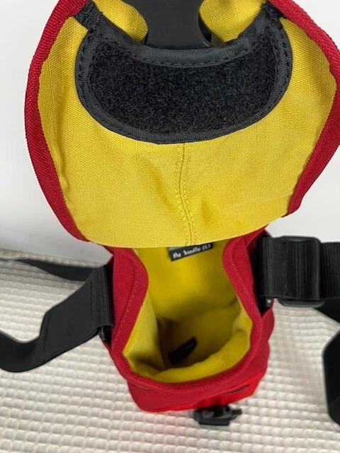 Crumpler The Bundle (L) Photo Bag Camera Lens Case Red, Size Large crossbody EUC - Image 4 of 4