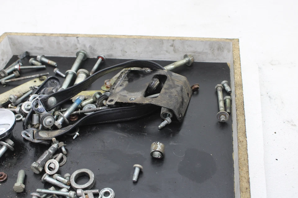 07-11 Harley Davidson Heritage Softail Misceláneos Tornillos Soportes Foto 4 de 4