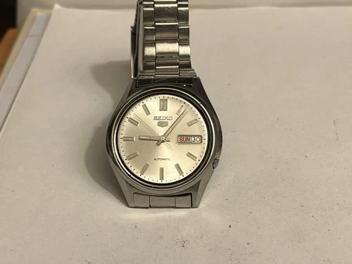 SEIKO 5 VINTAGE 17 JEWEL AUTOMATIC-7009-8980-STAINLESS STEEL-FOR SPARES/REPAIR