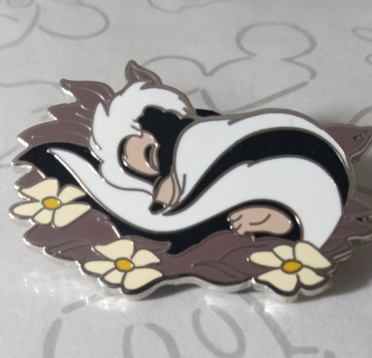 Flower Sweet Dreams 2022 Mystery Bambi Disney Pin 154544