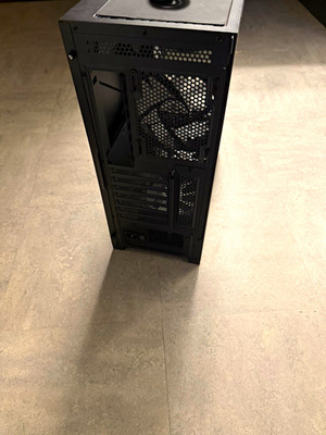 Okino Aqua 7 with Corsair cx550 watt power supply, never used.