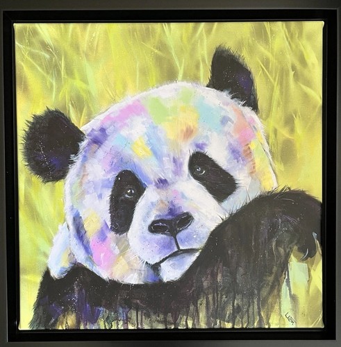 Impresión en lienzo enmarcada John Lewis Louise Luton 'Coco the Panda' nueva PVP £150 - Imagen 2 de 3