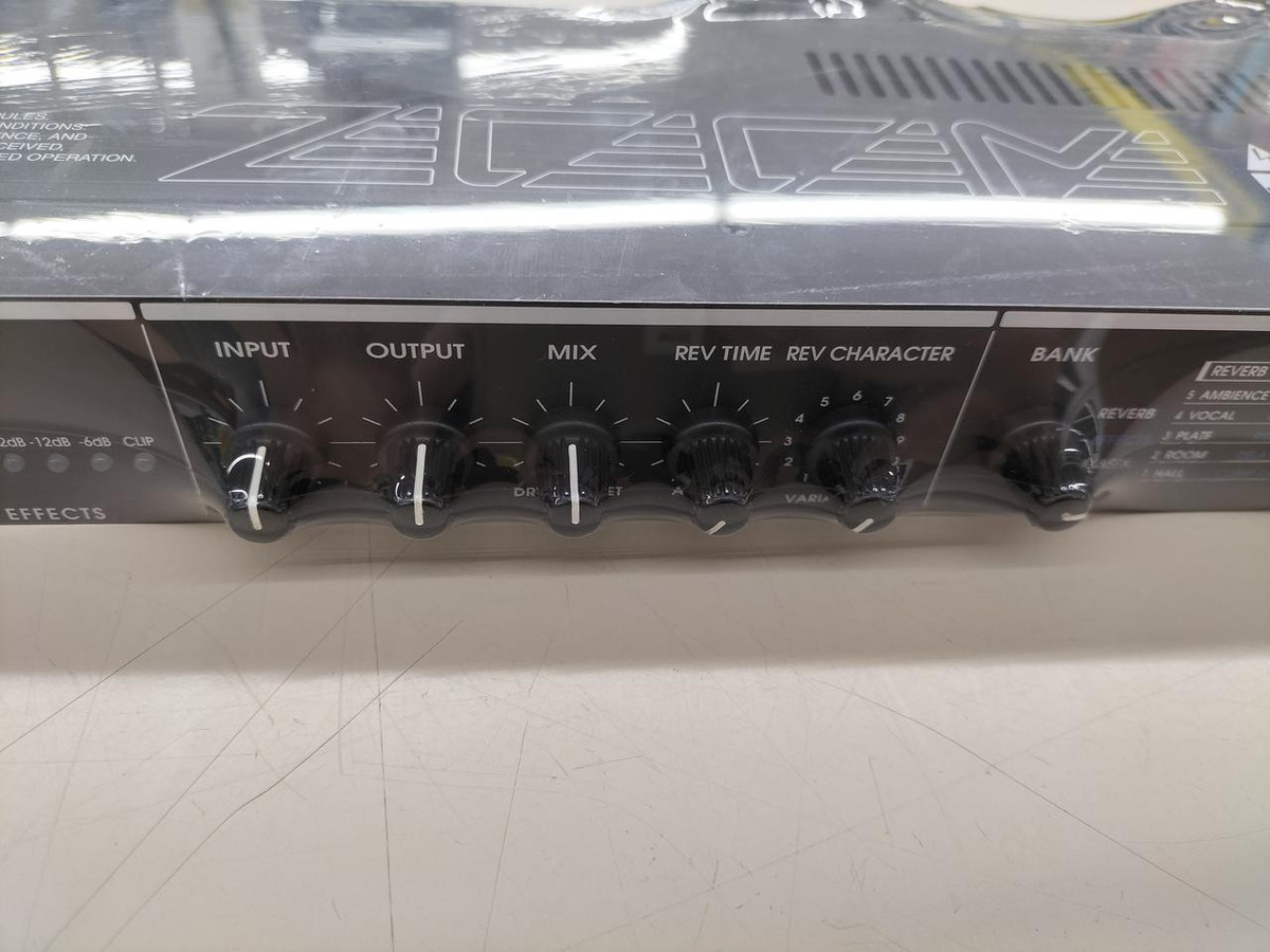 日本未入荷 Reverb Digital RFX-1100 ZOOM Excellent! Guitar 日本未入荷 Reverb Digital RFX-1100 ZOOM Excellent! Guitar