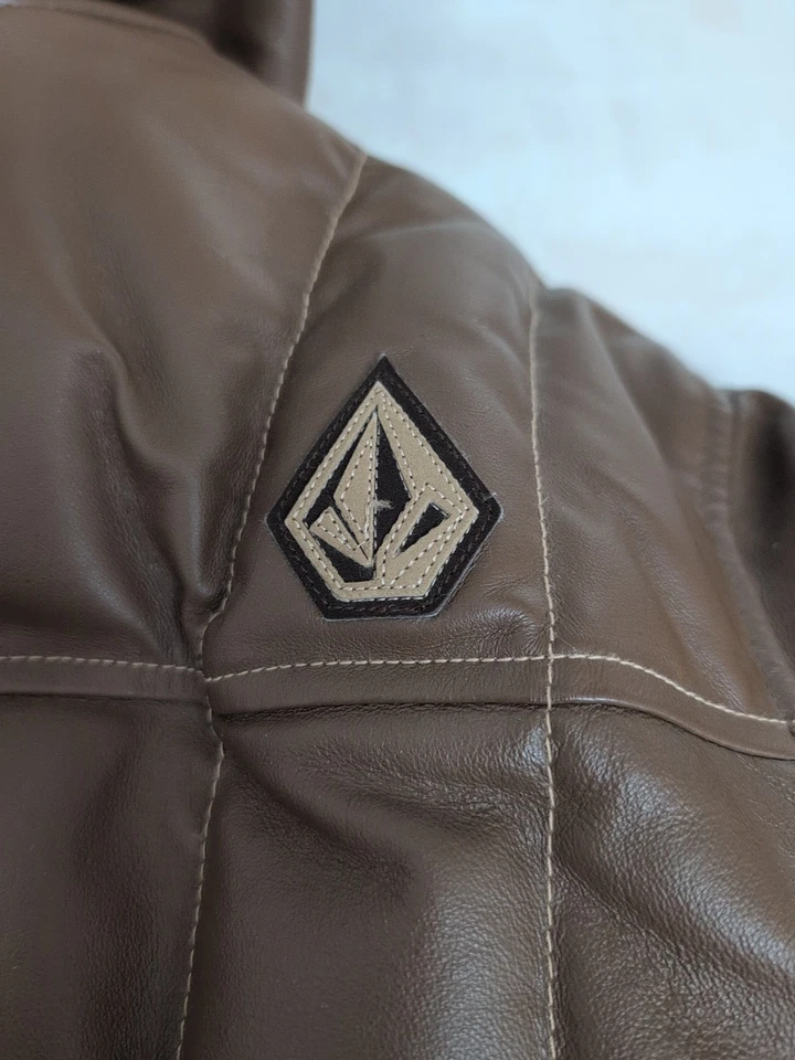 Volcom Apollo Leather Jacket - Mens Size Large - With Hood - Image 3 of 4