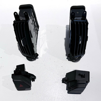 Lüftungsdüse Mitte Links Rechts Warnblinklicht AirBag Info Hyundai i30 (FD)