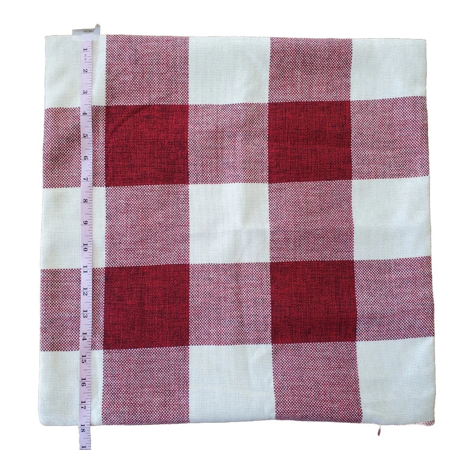 Fundas de almohada de acento estampado a cuadros 18x18 rojo y blanco decoración temática de granja Foto 3 de 4