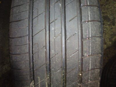 Goodyear Efficientgrip Performance  215/60 R 17 100H  Demo  DOT 0223