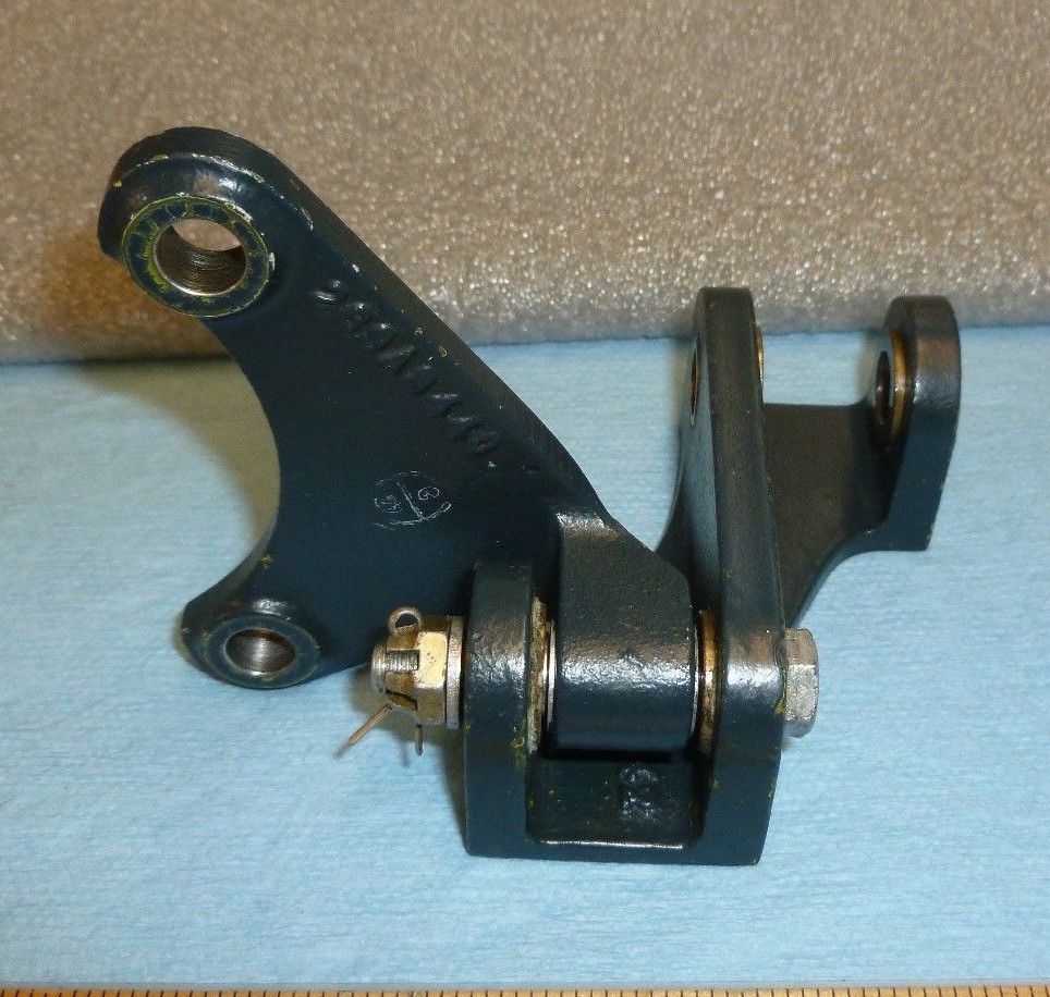 Hughes 269 p/n 269A8442 & 269A8440 CONTROL BRACKETS