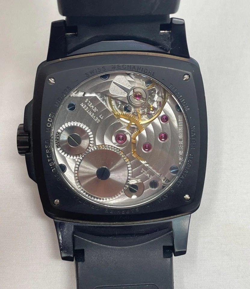 Швейцарские механические часы Momo Design MD-375 с ручным заводом из черного титана - Изображение 3 из 4