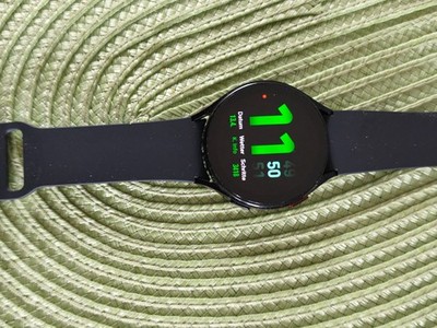 Samsung Galaxy Watch 5 44mm Aluminiumgehäuse mit Sportarmband - Graphite (LTE)