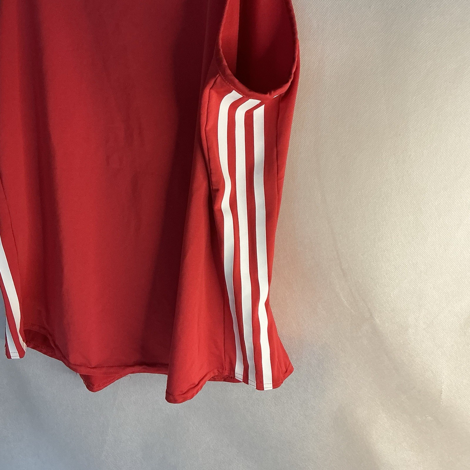 Adidas Sleeveless Vest Top Unisex Gym Top Red Size Medium image 5
