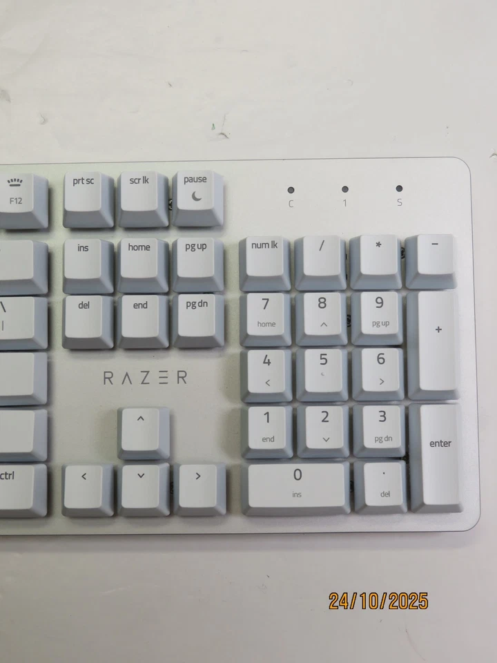 Razer Pro Type Ultra Full Sized Wireless Mechanical Silent Linear Switch NO BOX - Image 4 of 4