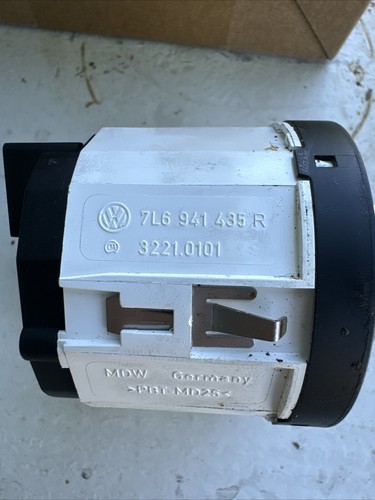 Schalter Differrentialsperre VW TOUAREG (7LA, 7L6, 7L7) 5.0 V10 TDI 7L6941435R - Picture 5 of 5