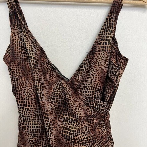 Miraclesuit  Wire-Free One-Piece Black Tan  Faux Wrap Sliming Animal Print - Picture 7 of 10