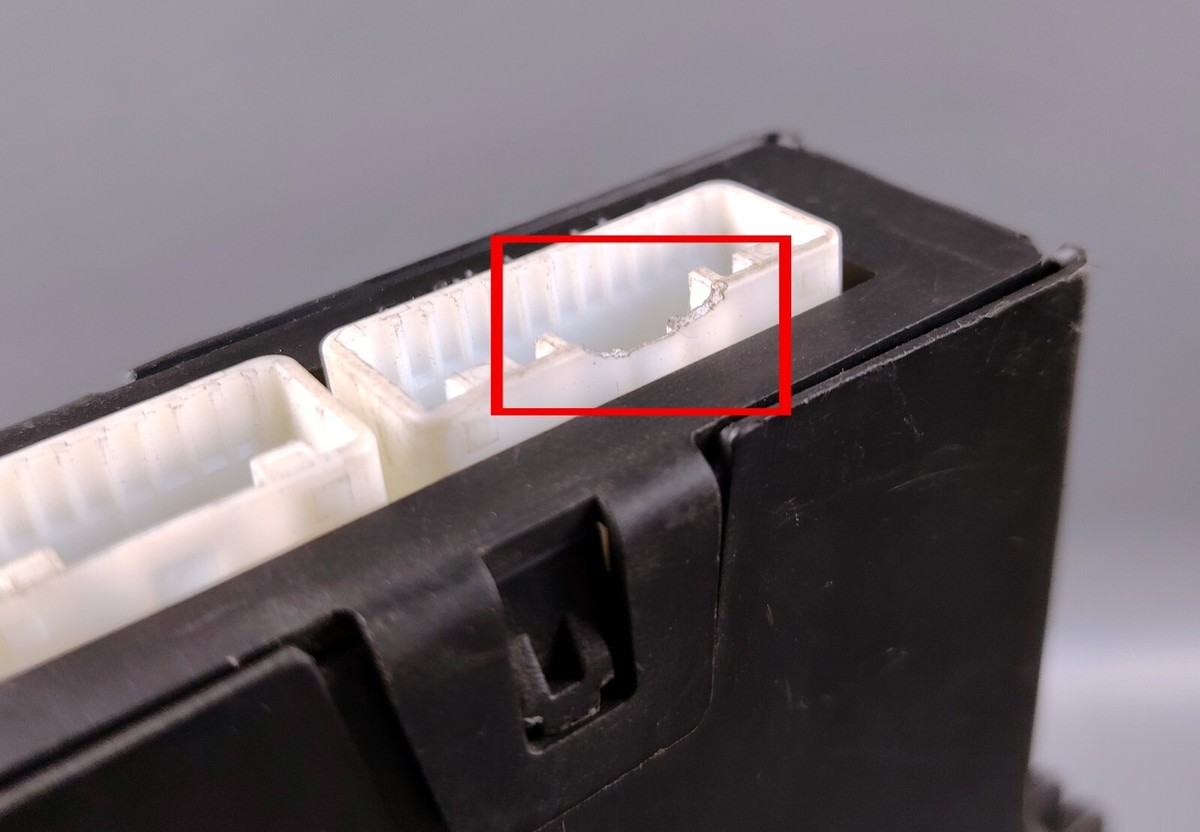 2008 2010 TOYOTA Scion XD /Toyota Yaris HVAC Amplifier Assembly