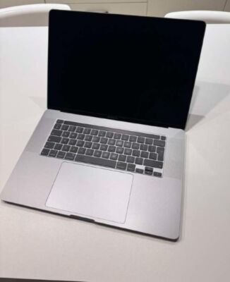 MacBook Pro 16 2019 Space gray